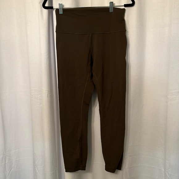 Green Lululemon winder under leggings size 8 - Picture 1 of 4